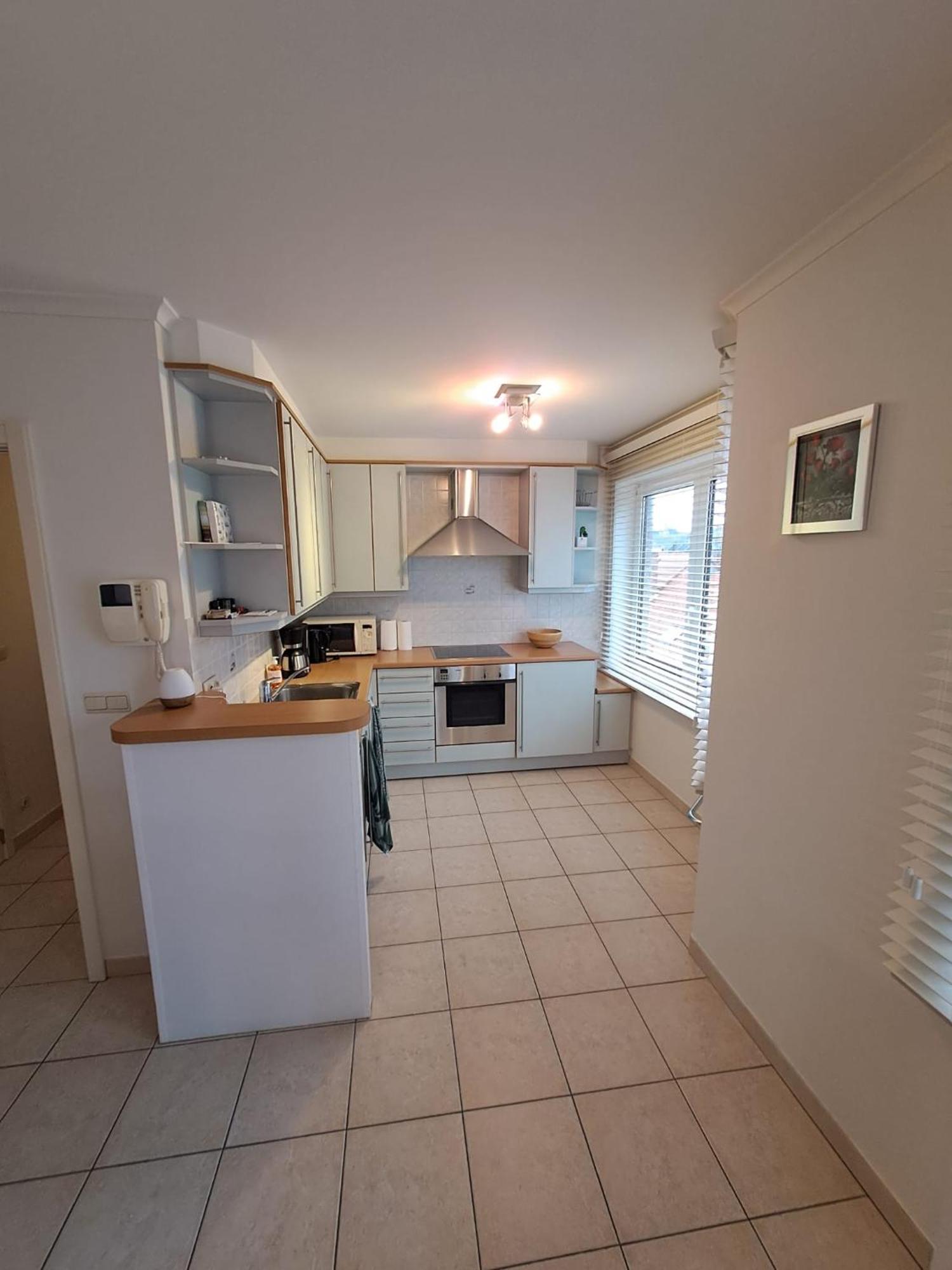 2-bedroom In The Center Of T40 *