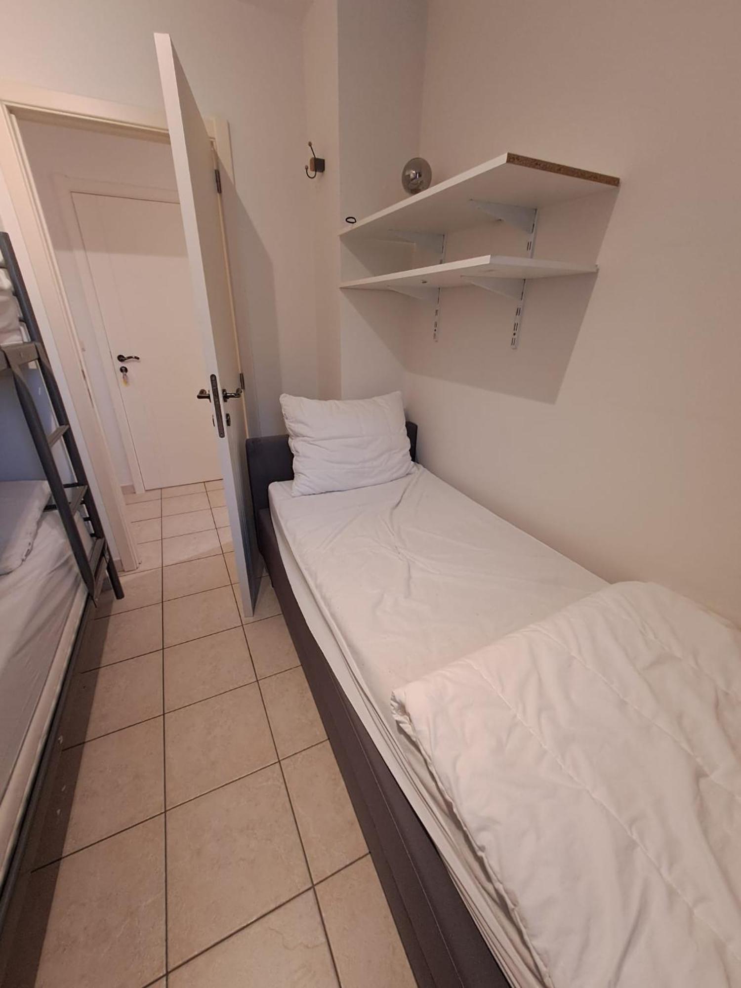 2-bedroom In The Center Of T40 *